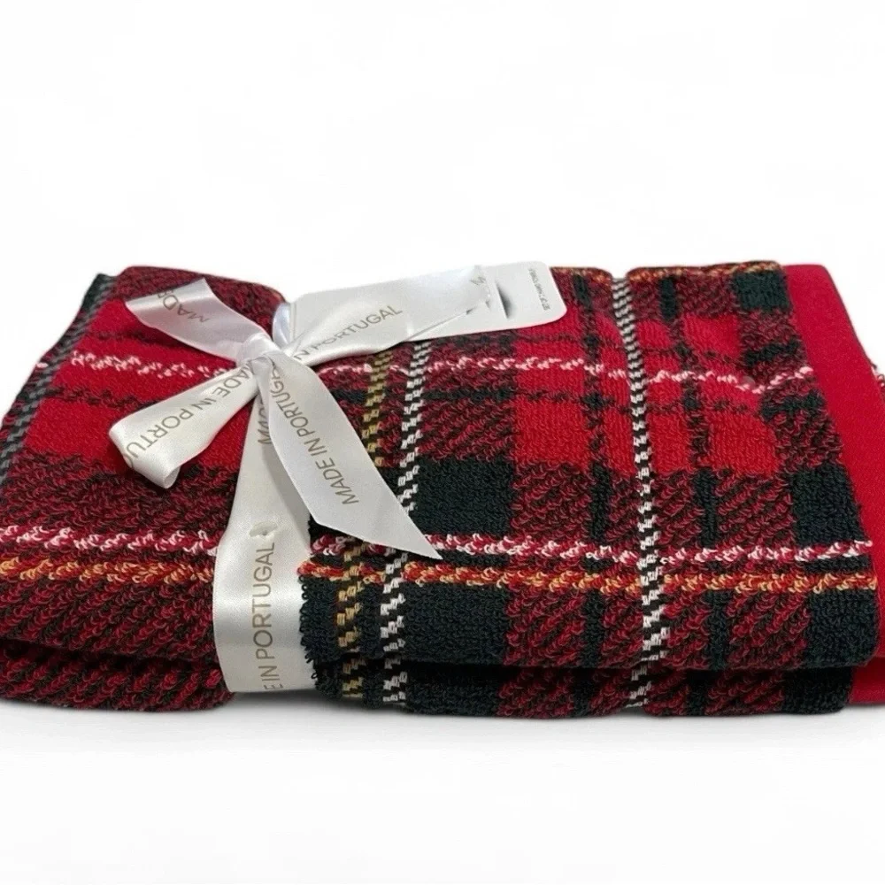 Bianca 2 Pc Fingertip Towels Christmas Holiday Plaid Cotton 11x18” Made Portugal